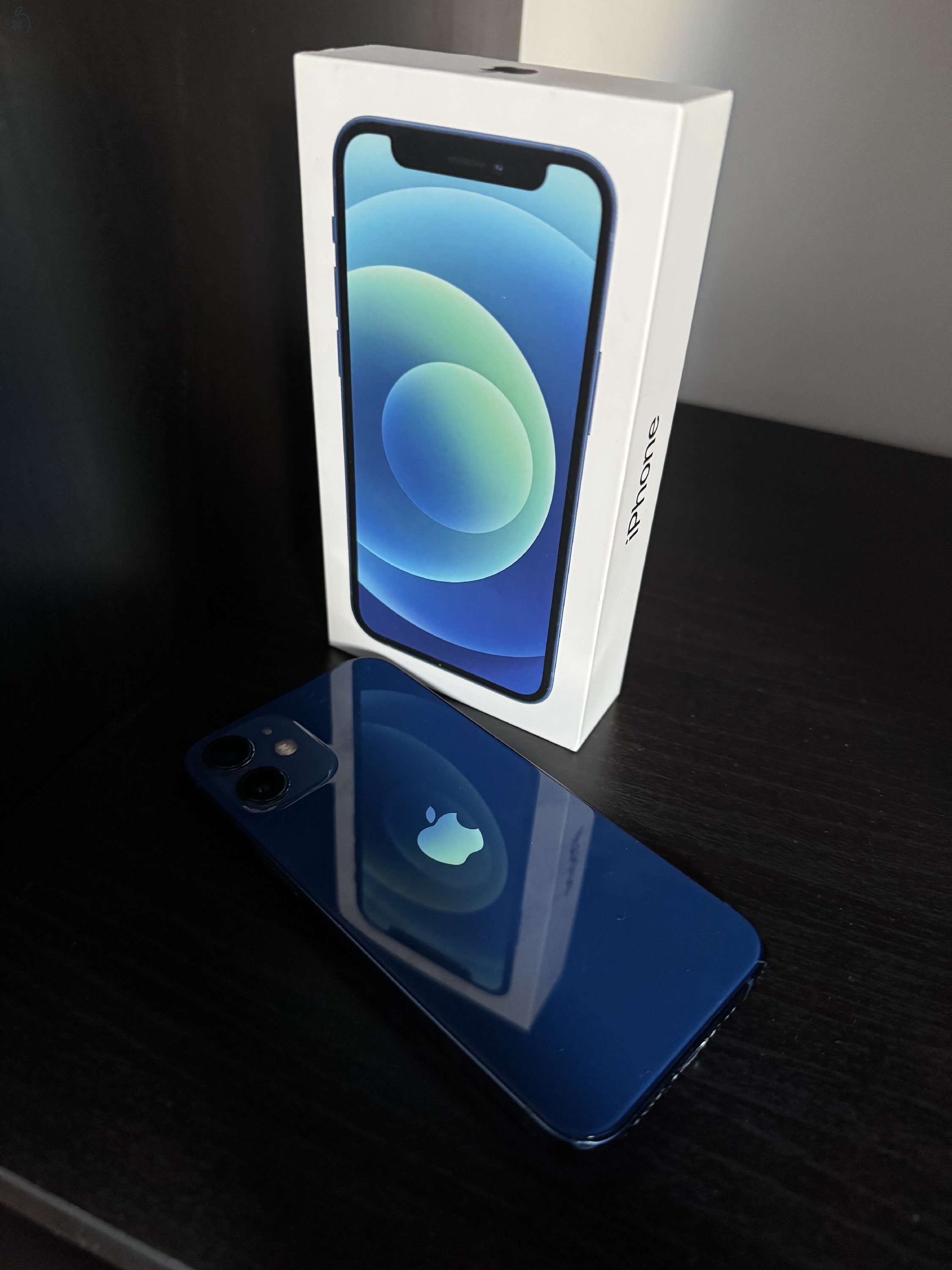 iPhone 12 mini 64 GB 93% Akku One függő