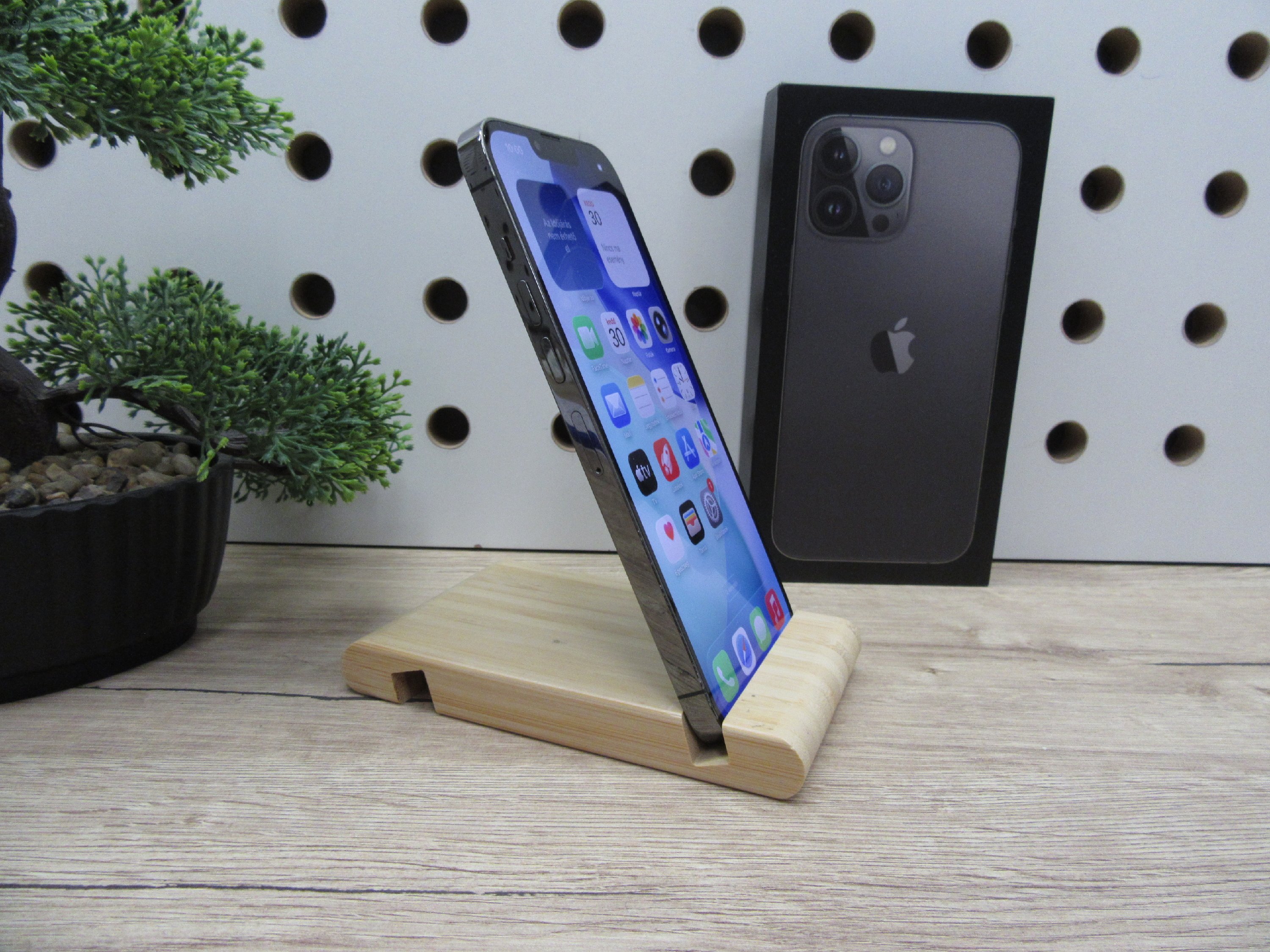 Apple iPhone 13 Pro Max - Graphite - Használt, megkímélt
