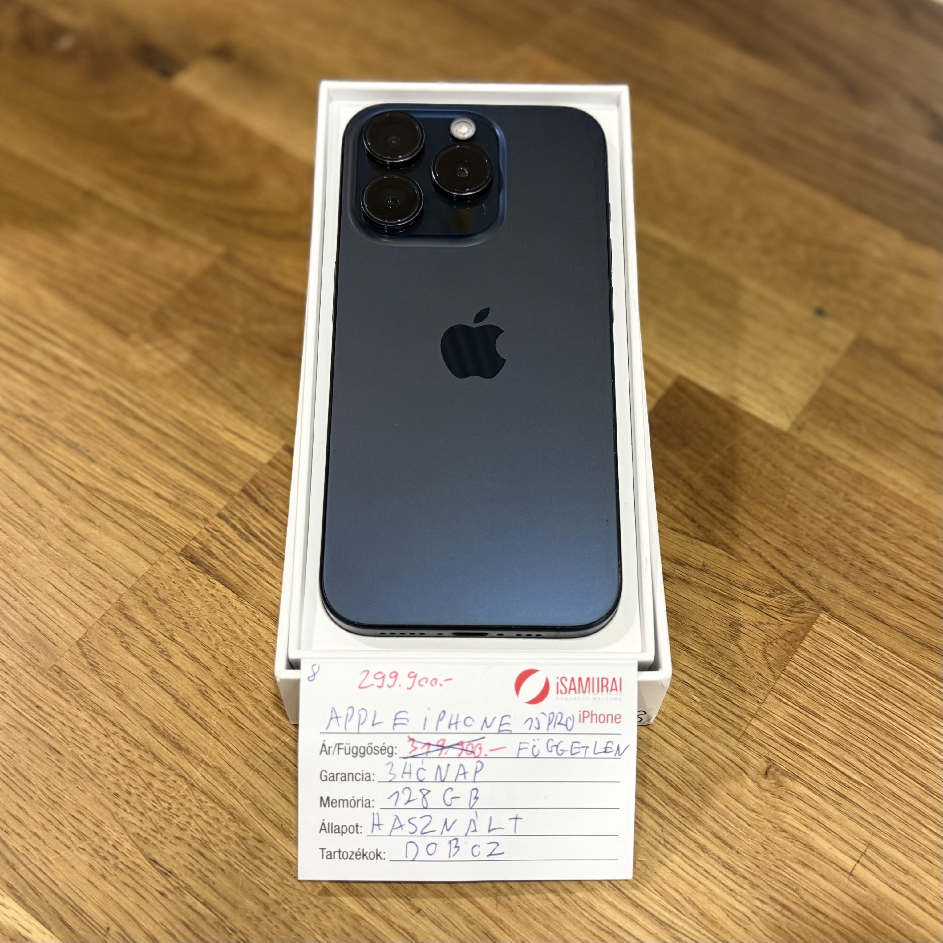 8. Apple iPhone 15 Pro - 128 GB - Kék Titán - Független