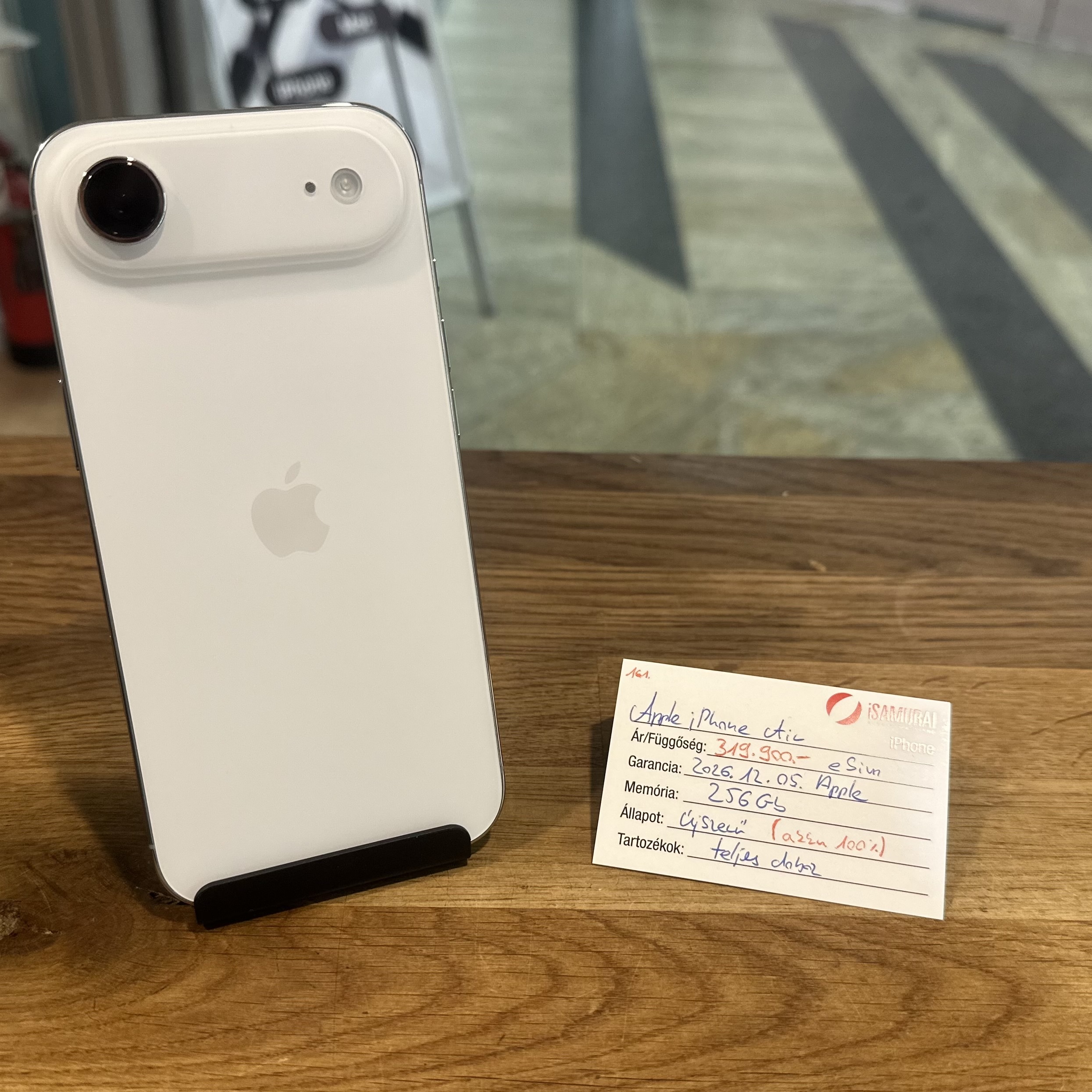 161. Apple iPhone AIR- E-SIM-256 GB - akku 100% Apple gar.2026.12.05.