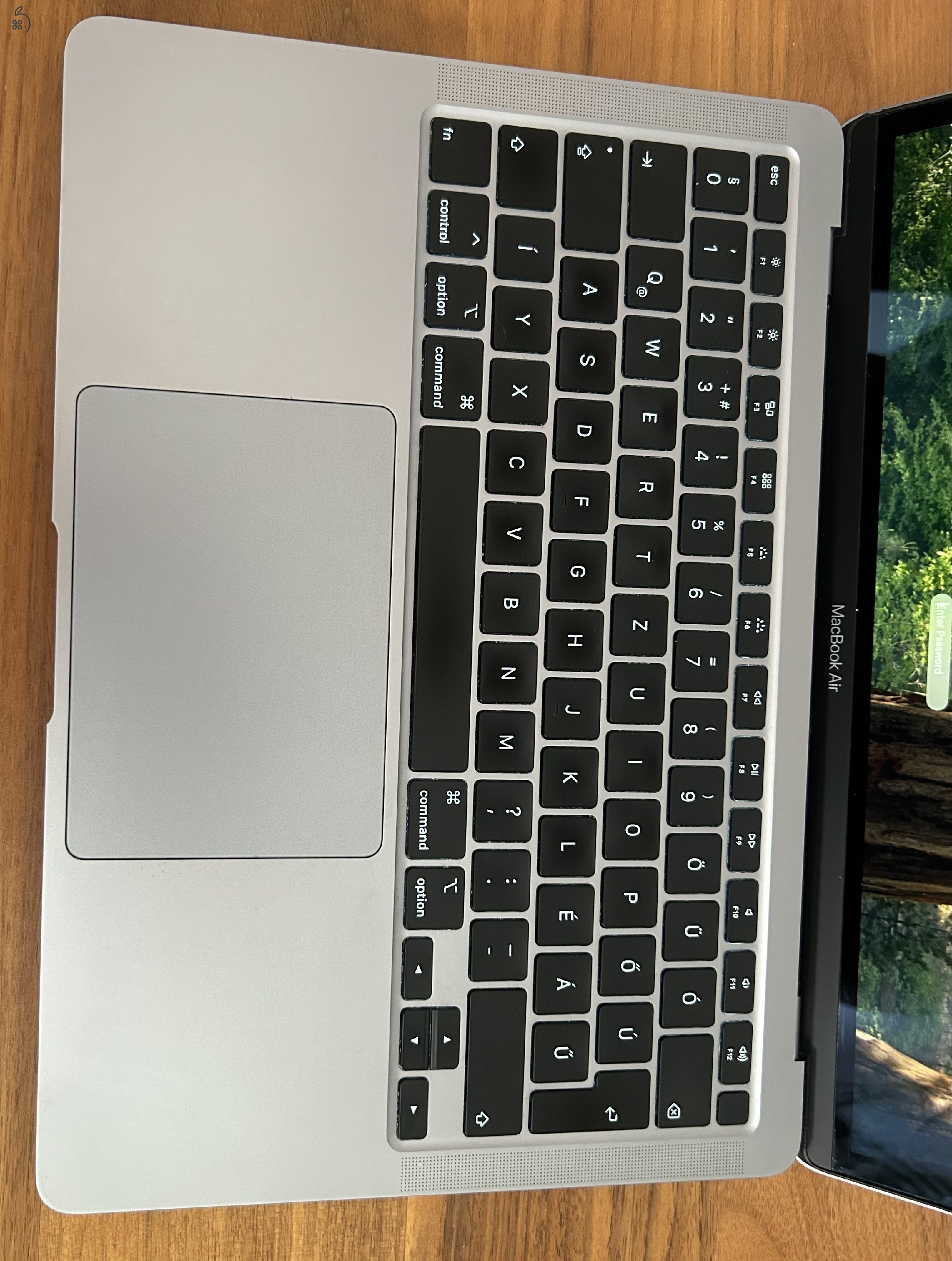 Apple Macbook Air 13 Retina 2020 Intel i5, 8GB RAM