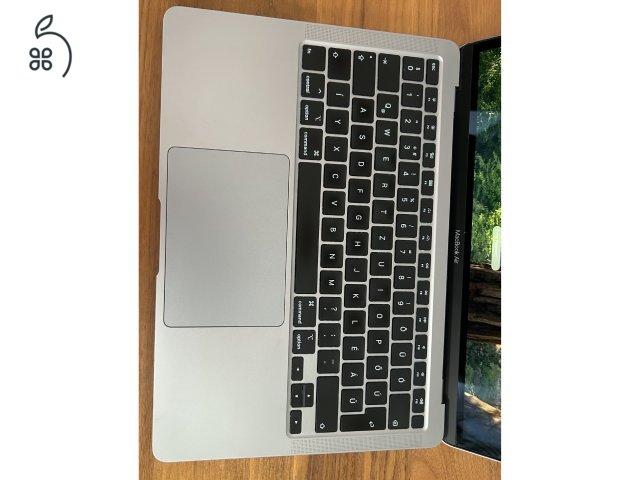 Apple Macbook Air 13 Retina 2020 Intel i5, 8GB RAM