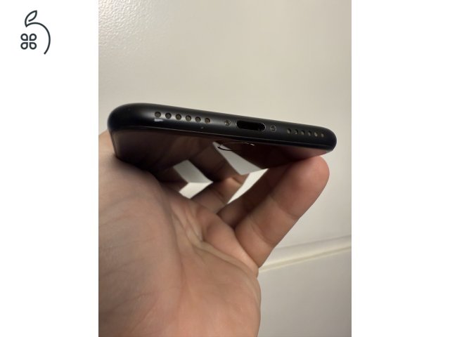 Apple iPhone 7 Fekete 32GB, Yettel