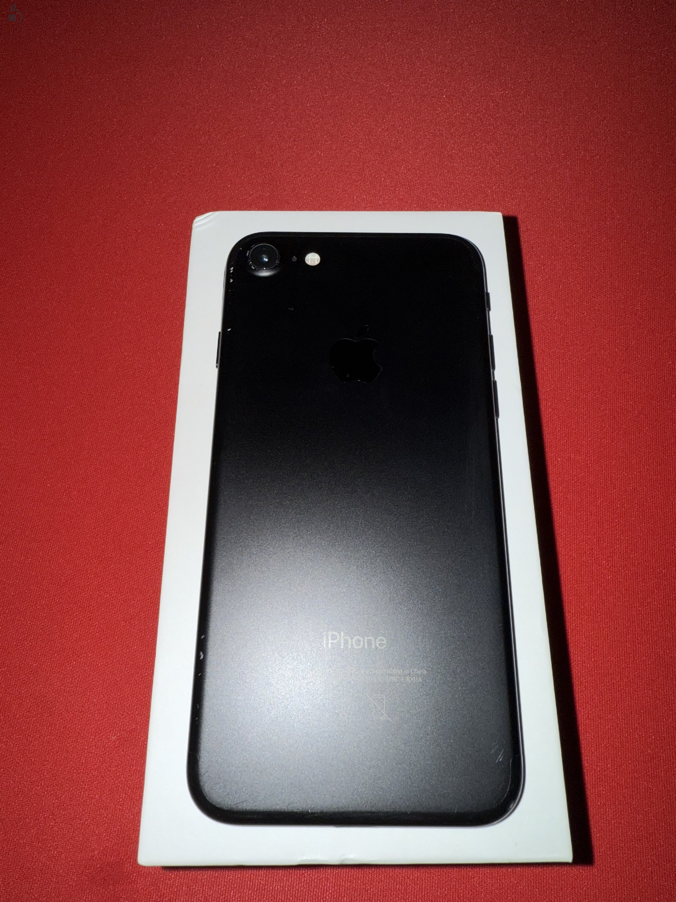 Apple iPhone 7 Fekete 32GB, Yettel
