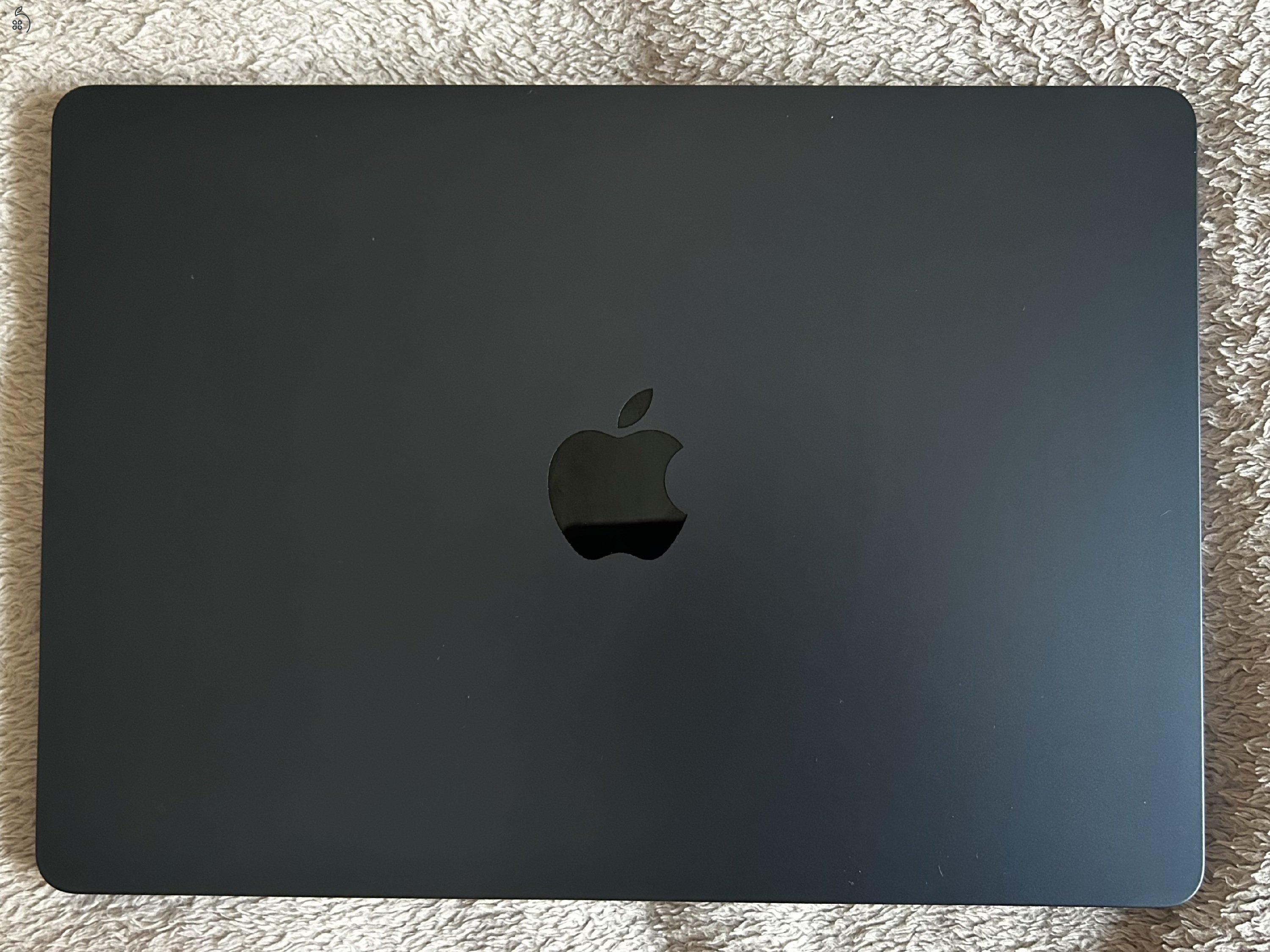 MacBook Air M2 (Midnight) / 13