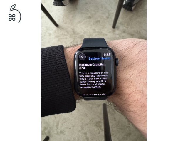 Apple Watch S8 45mm Midnight blue kitűnő + ajándék apple szíj