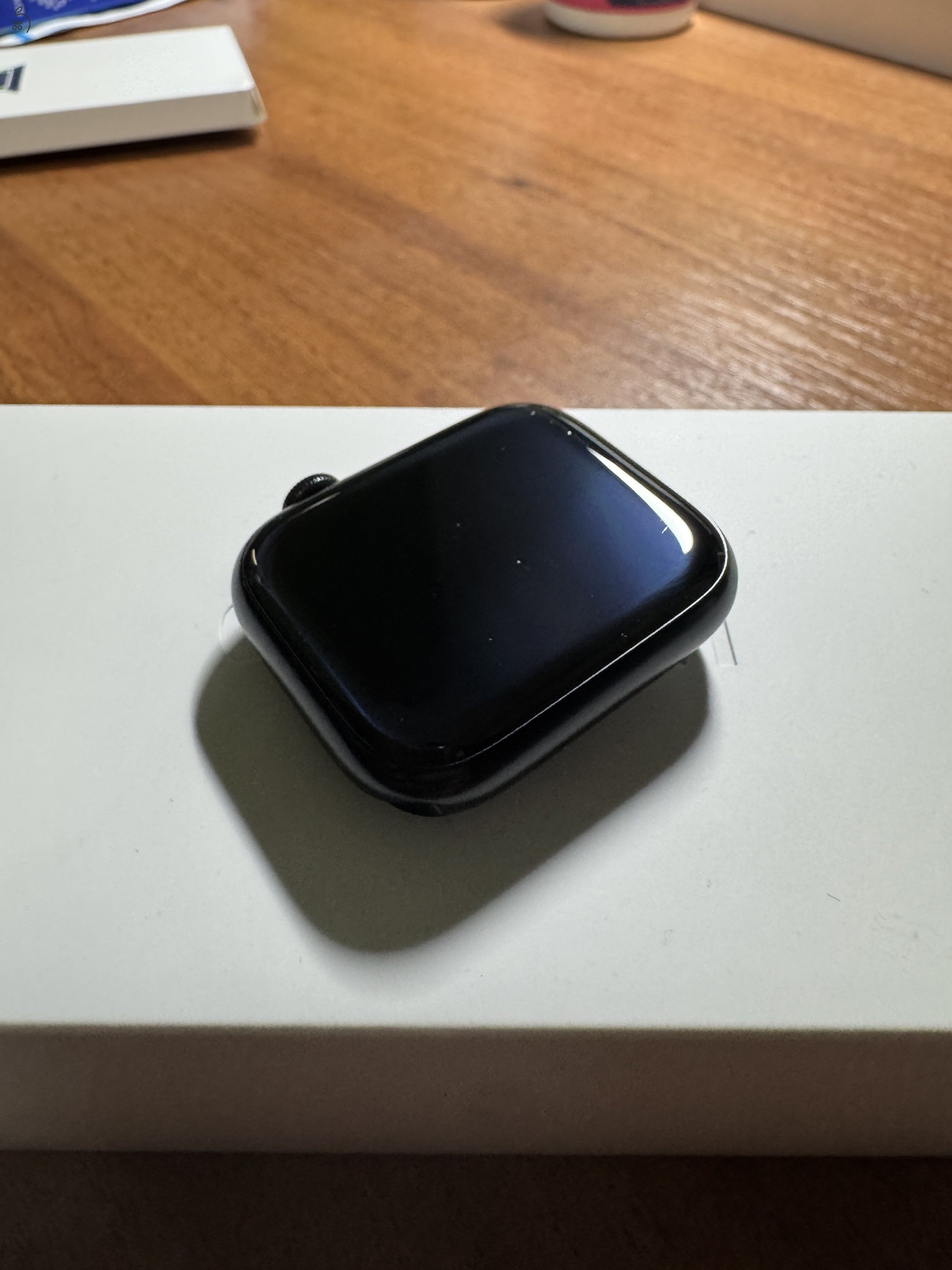 Apple Watch S8 45mm Midnight blue kitűnő + ajándék apple szíj