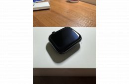 Apple Watch S8 45mm Midnight blue kitűnő + ajándék apple szíj