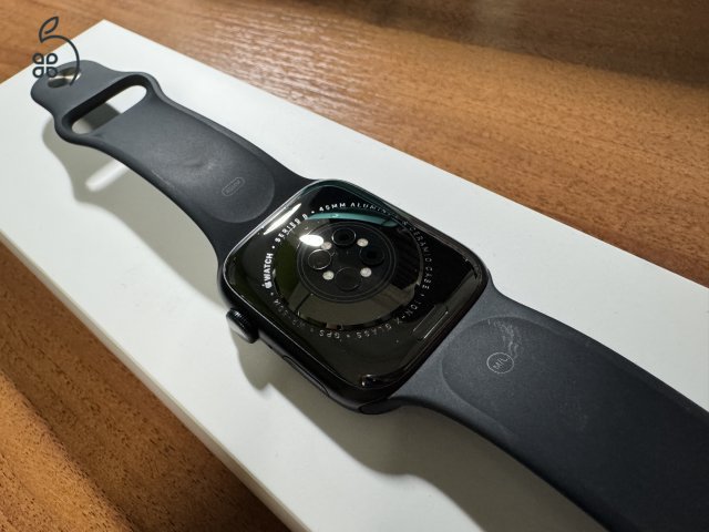 Apple Watch S8 45mm Midnight blue kitűnő + ajándék apple szíj