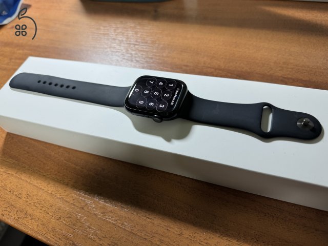 Apple Watch S8 45mm Midnight blue kitűnő + ajándék apple szíj