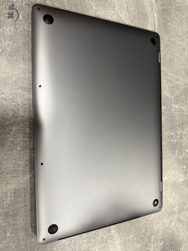 MacBook Pro 16