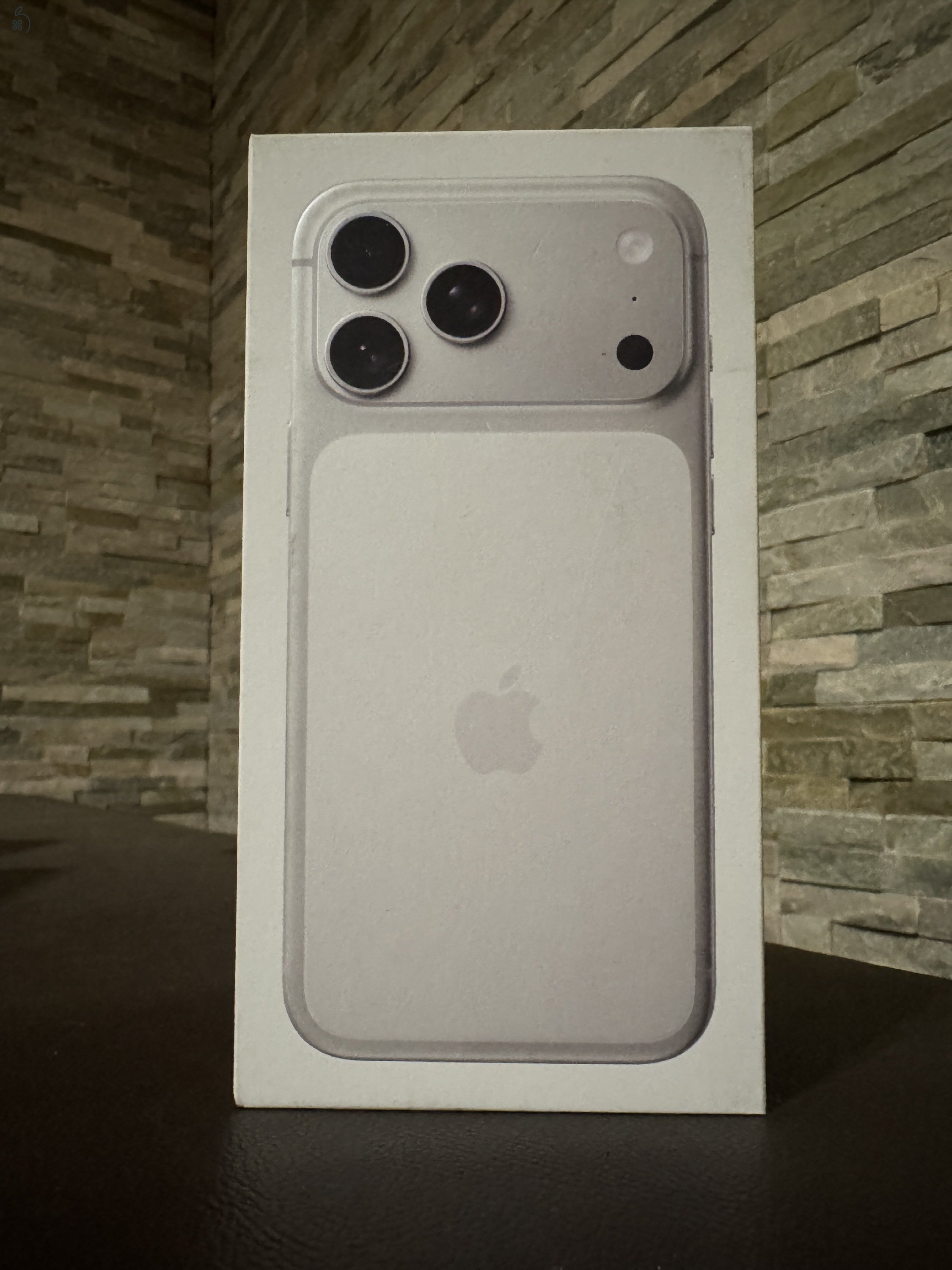 iPhone 17 Pro Max 512GB extrákkal eladó