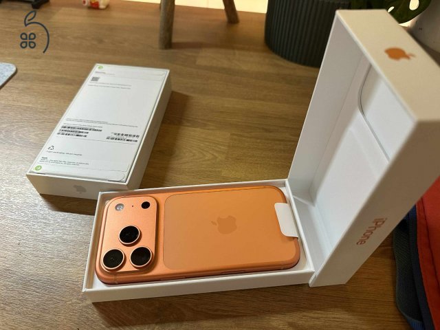 iPhone 17 Pro - 256 gb / Cosmic Orange szín  - Apple garanciás 