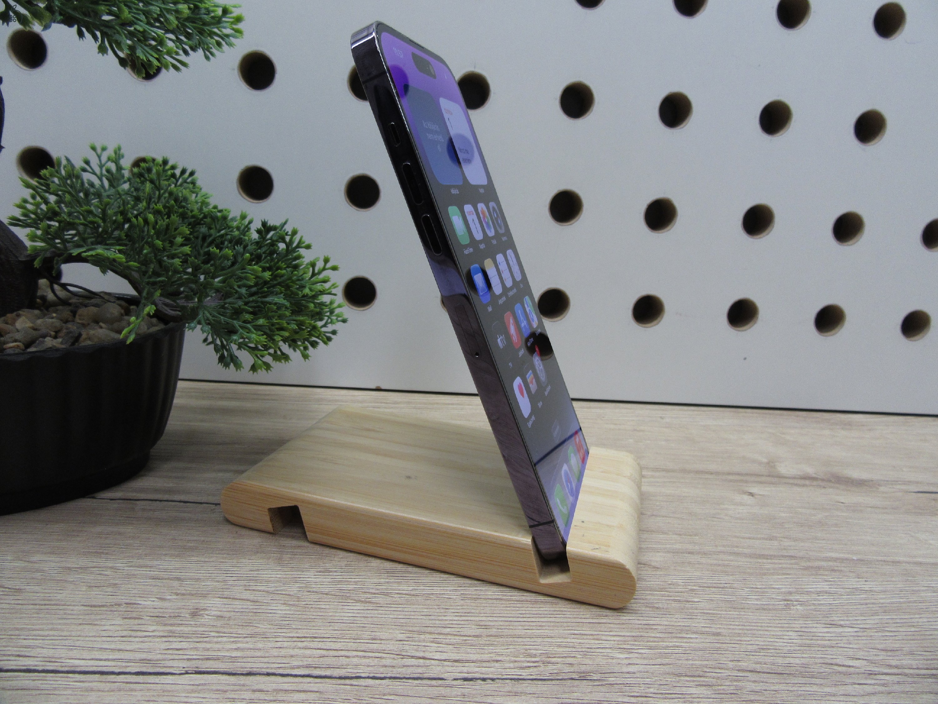 Apple iPhone 14 Pro Max – Purple (Deep Purple) – Dynamic Island, 120 Hz ProMotion, 48 MP Pro kamera – 128 GB – Használt, szép állapot – 100% akku – Garancia 3 hónap