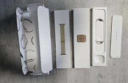 Apple Watch Series 8 – Gold Stainless Steel + Milanese Loop 