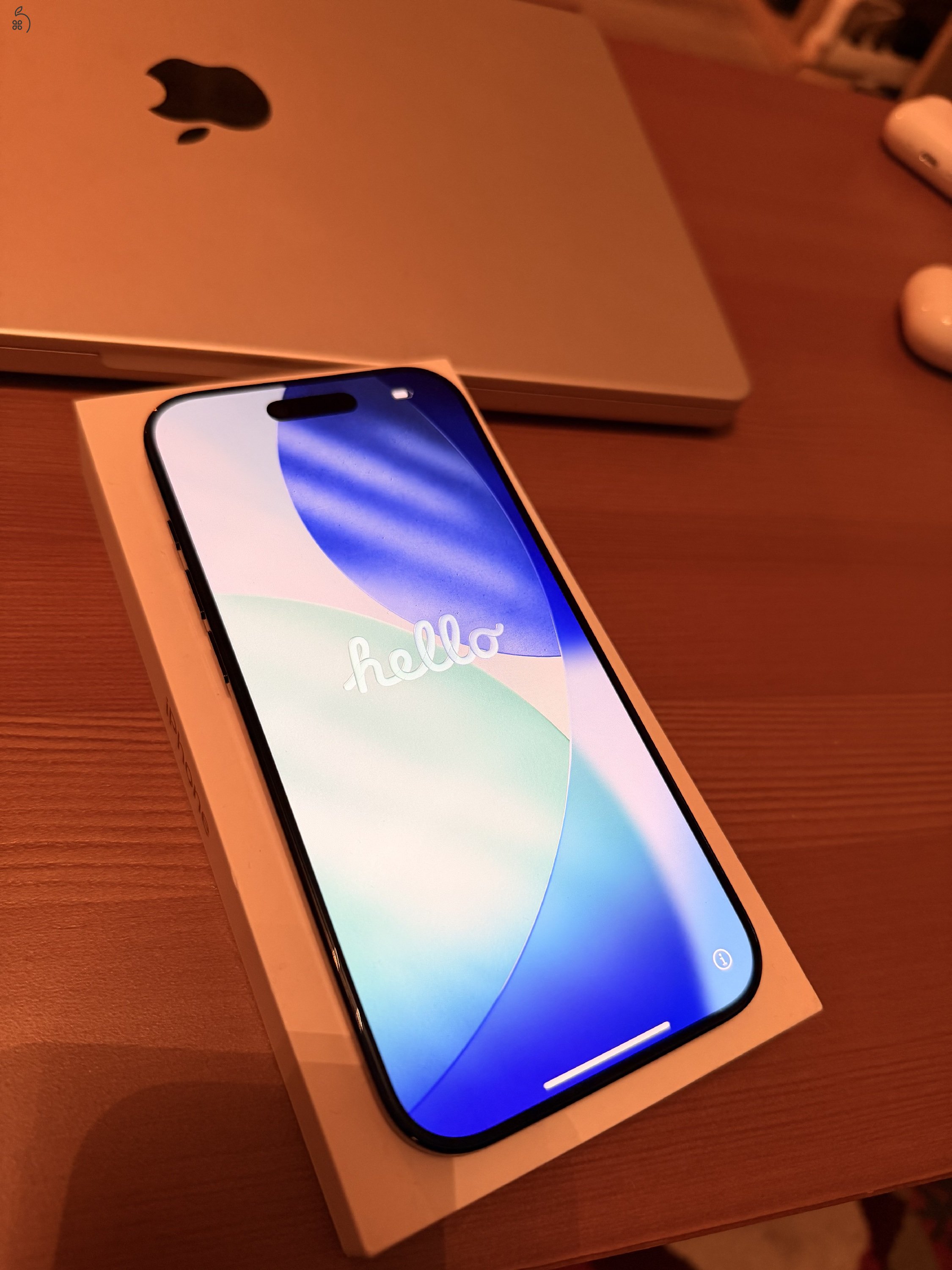 Apple iPhone Air, 256GB, fekete szín