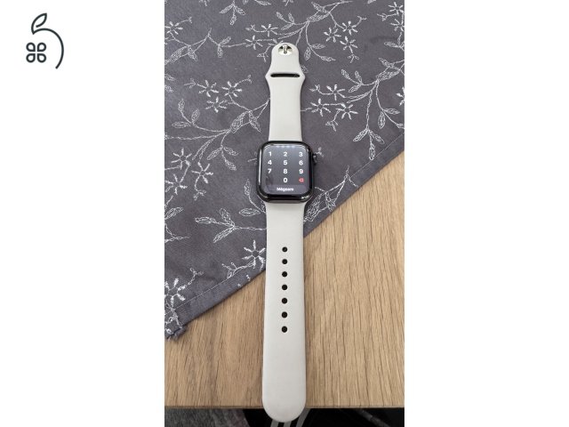 Apple Watch 8 Cellular 41 mm Rozsdamentes acél
