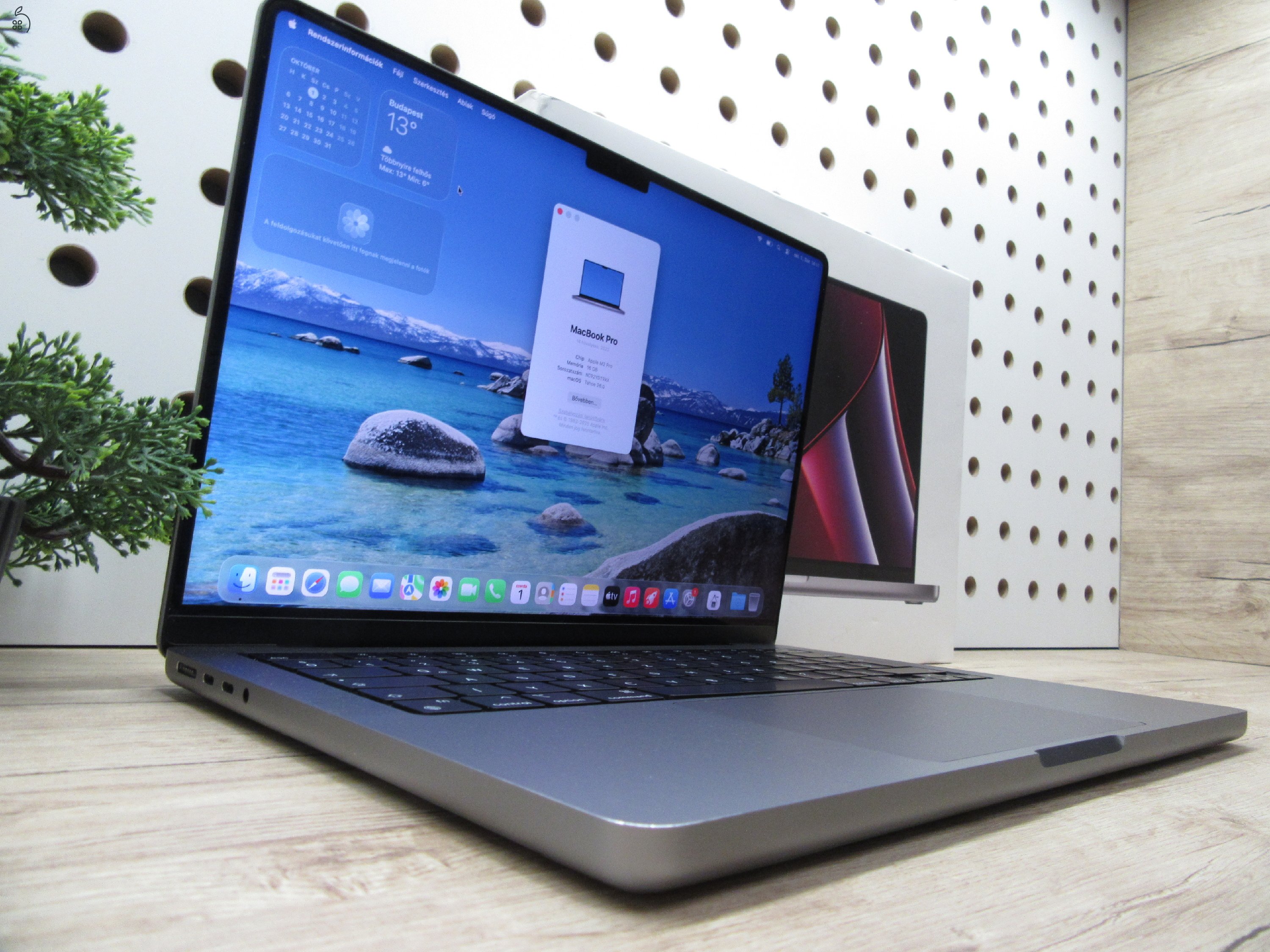 Apple MacBook Pro 14 (2023, M2 Pro) – Liquid Retina XDR, ProMotion 120 Hz – 16 GB / 500 GB – Használt, karcmentes – 97% akku (122 ciklus) – 3 hónap garancia