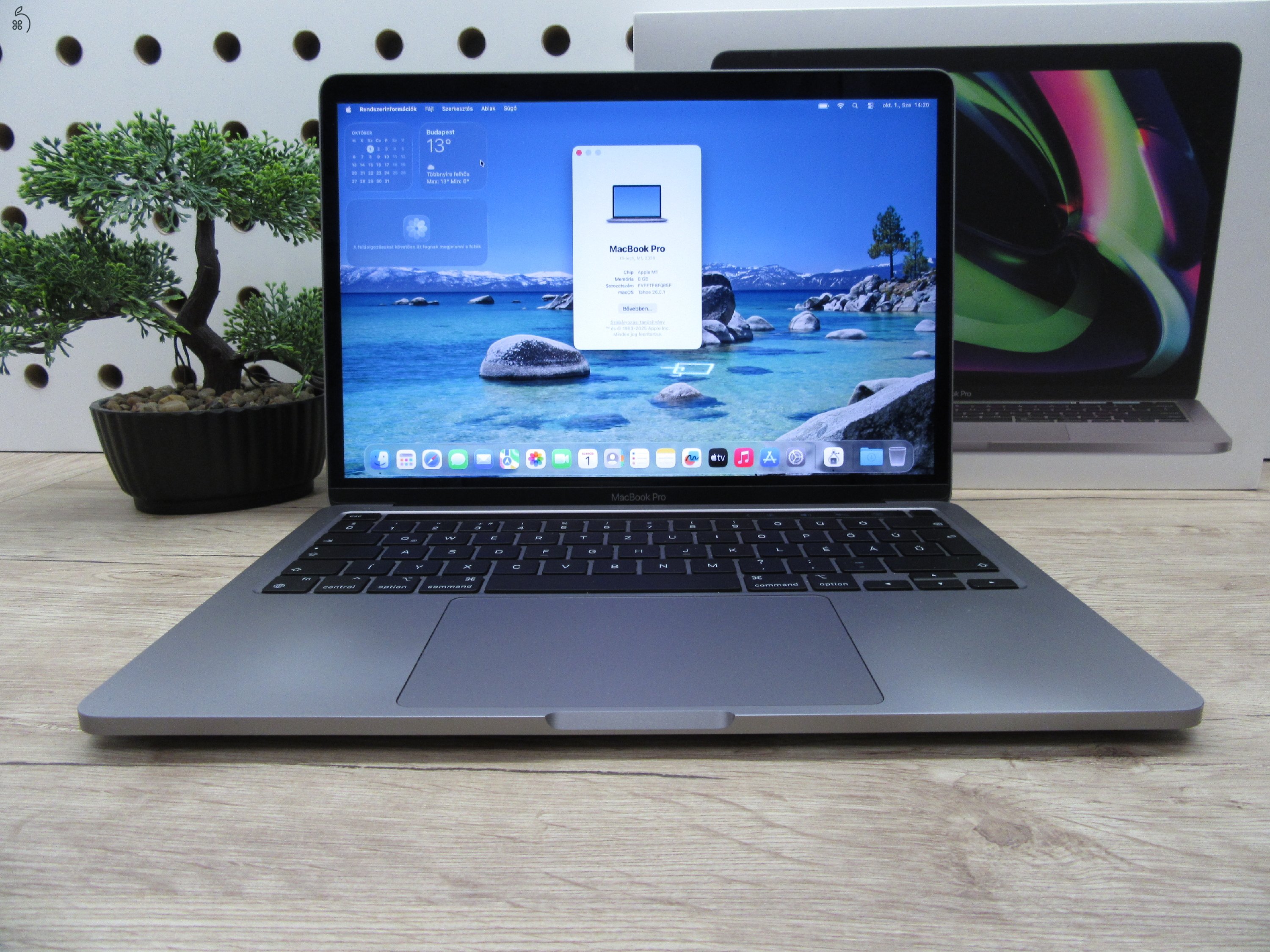 Apple MacBook Pro 13 (2020, M1) – Retina, 17 órás üzemidő, halk erő – 8 GB / 500 GB – Használt, karcmentes – 87% akku (371 ciklus) – 3 hónap garancia