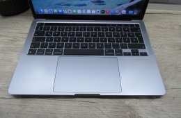 Apple MacBook Pro 13 (2020, M1) – Retina, 17 órás üzemidő, halk erő – 8 GB / 500 GB – Használt, karcmentes – 87% akku (371 ciklus) – 3 hónap garancia