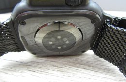 Apple Watch Ultra 2 – 49 mm – Titánium + szafír, 3000 nites kijelző – Használt, szép – 100% akku – Garancia 2025. 11. 21-ig