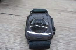 Apple Watch Ultra 2 – 49 mm – Titánium + szafír, 3000 nites kijelző – Használt, szép – 100% akku – Garancia 2025. 11. 21-ig