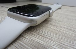 Apple Watch SE (2. generáció) – 40 mm – Pehelykönnyű, gyors és megbízható – Használt, karcmentes – Garancia 3 hónap