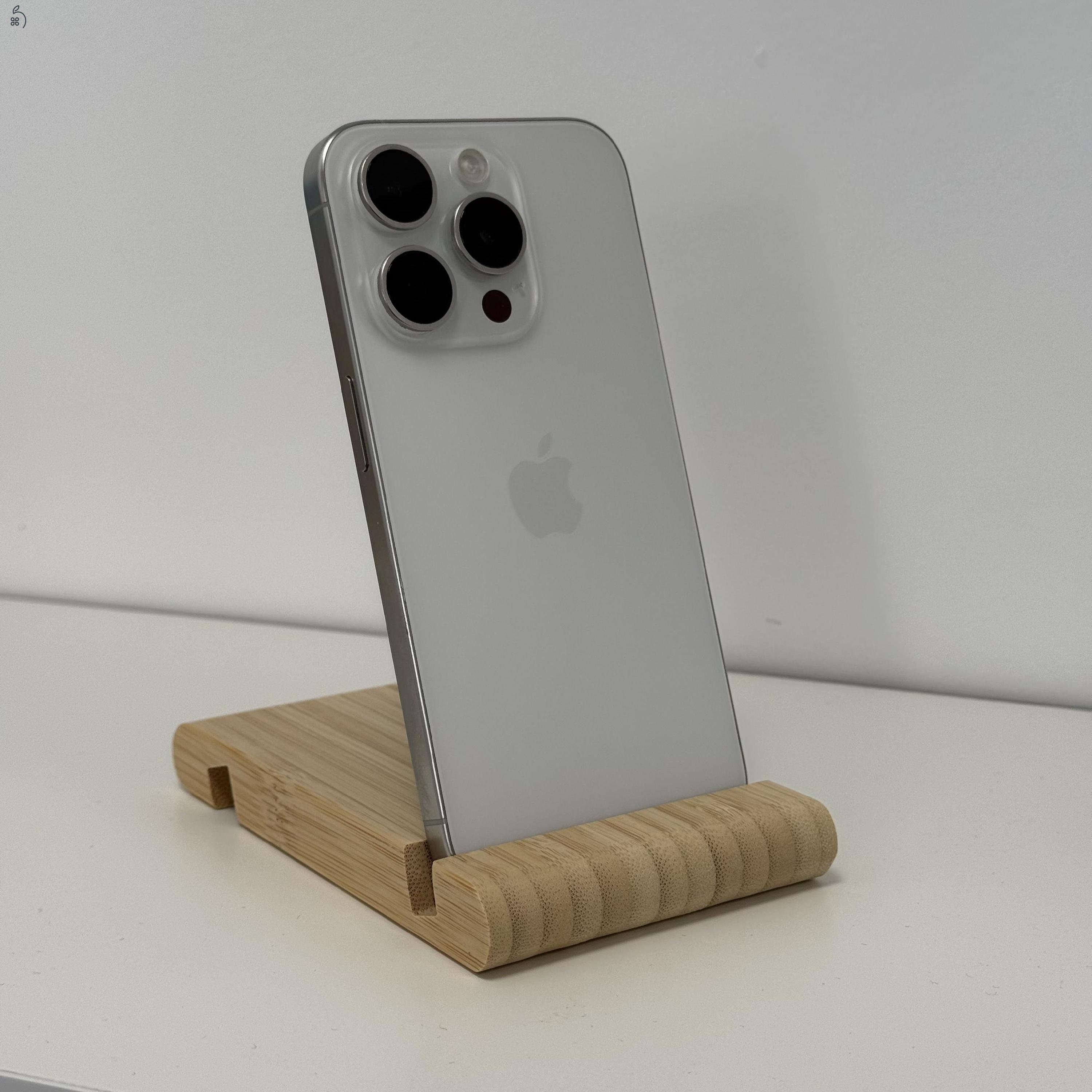 iPhone 15 Pro 128GB Silver Titanium -1 ÉV GARANCIA - Kártyafüggetlen, MS3595