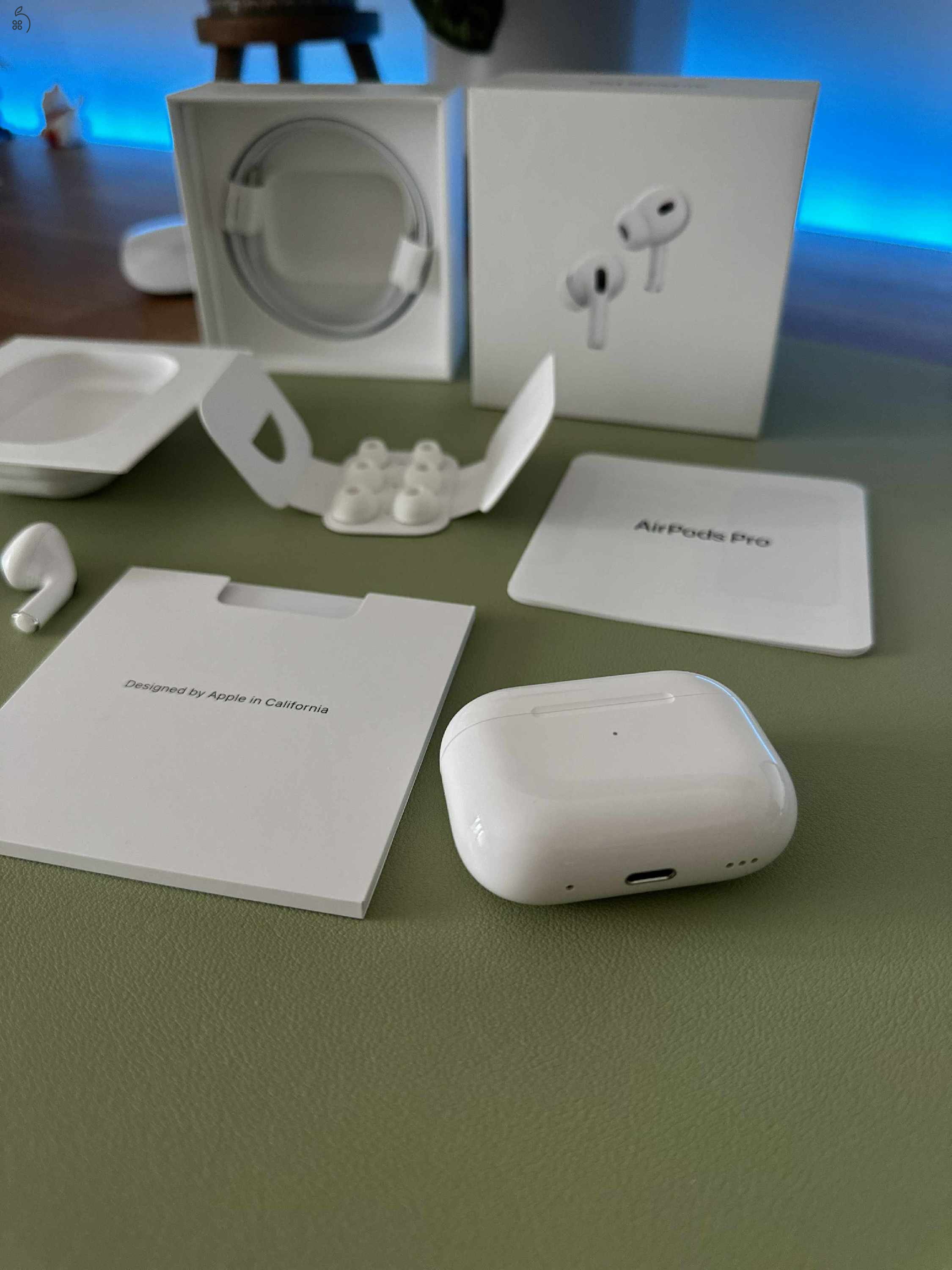 Apple AirPods Pro — 2. generációs (használt, szép állapotban)