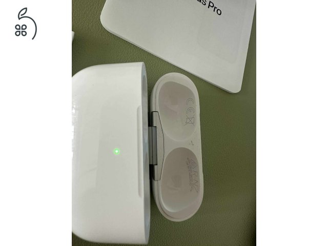Apple AirPods Pro — 2. generációs (használt, szép állapotban)