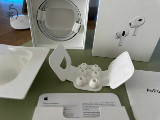 Apple AirPods Pro — 2. generációs (használt, szép állapotban)