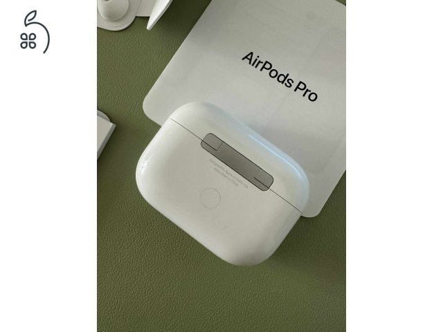 Apple AirPods Pro — 2. generációs (használt, szép állapotban)