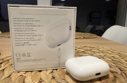 Apple AirPods Pro 2 MagSafe Charging Case (USB-C)