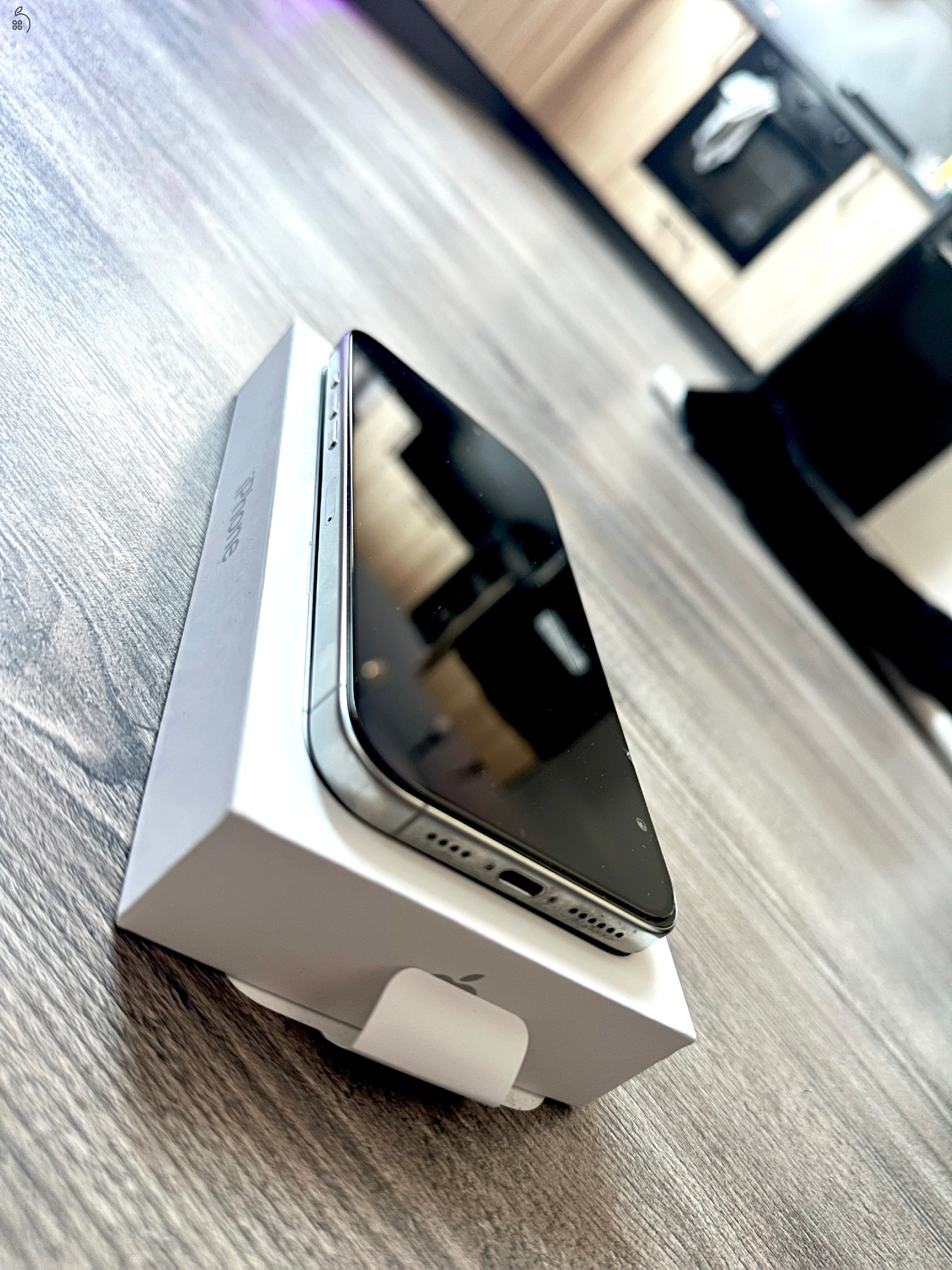 Iphone 16 pro max Karcmentes, apple Gari, 100% Akku