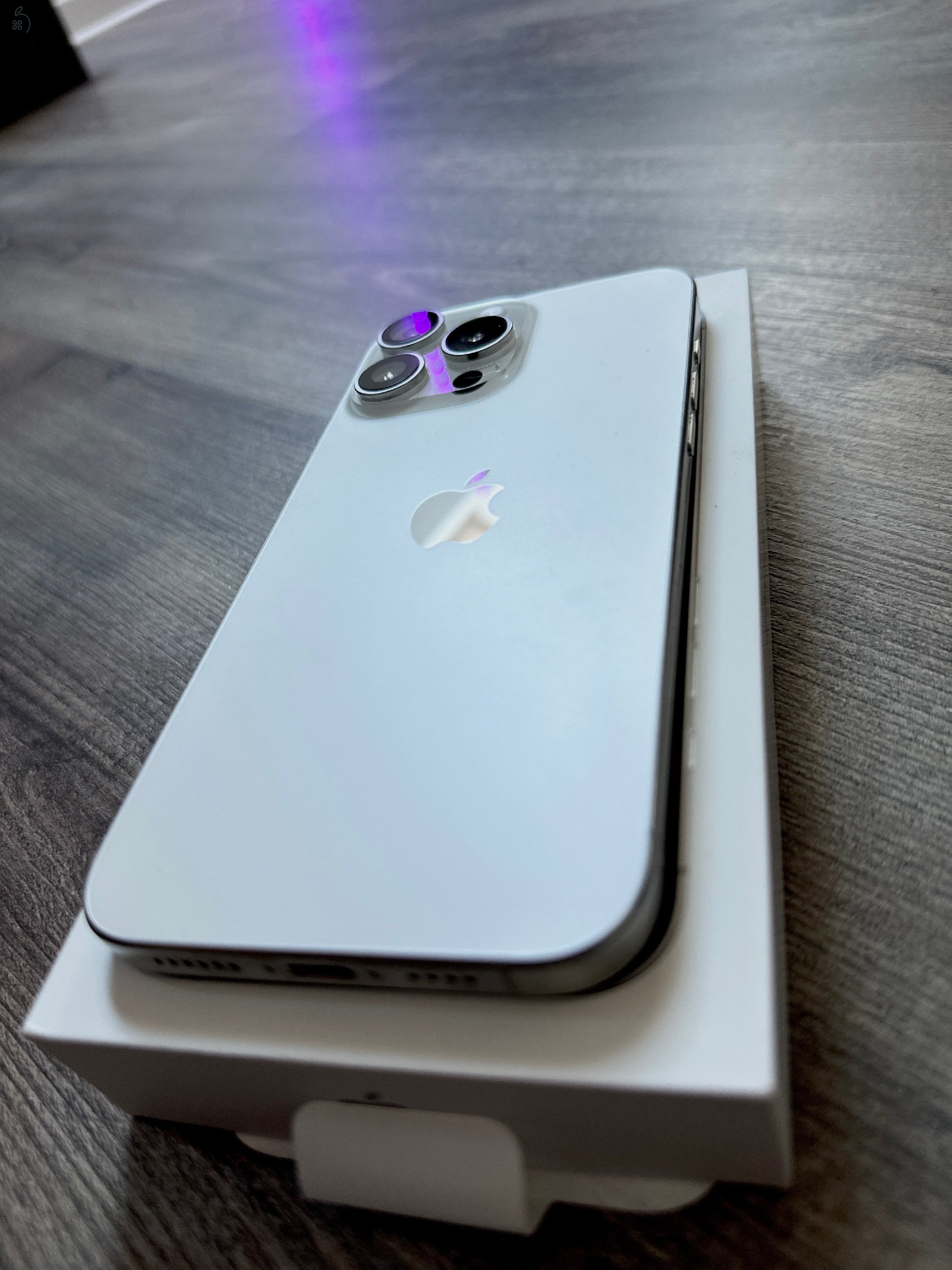 Iphone 16 pro max Karcmentes, apple Gari, 100% Akku