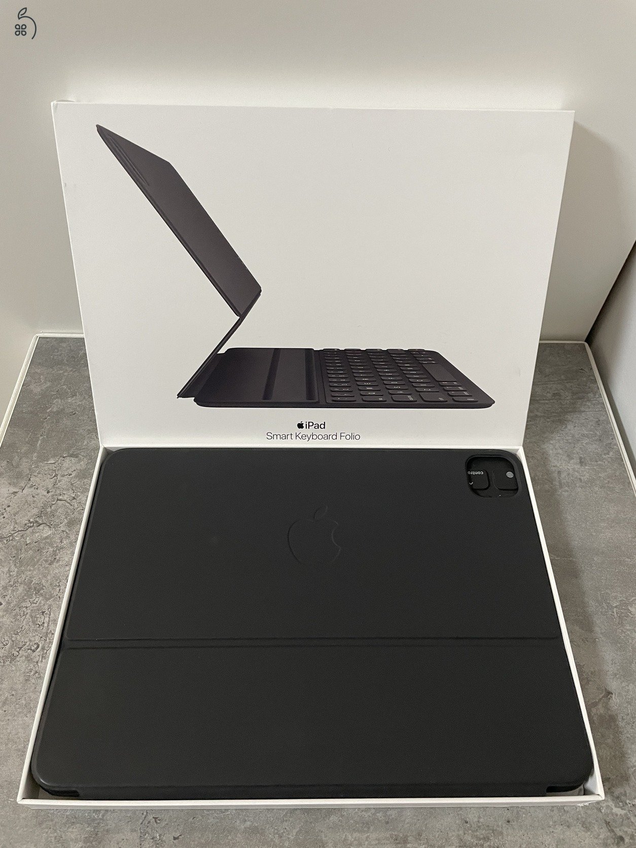 Használt - Apple iPad Smart Keyboard Folio HUN