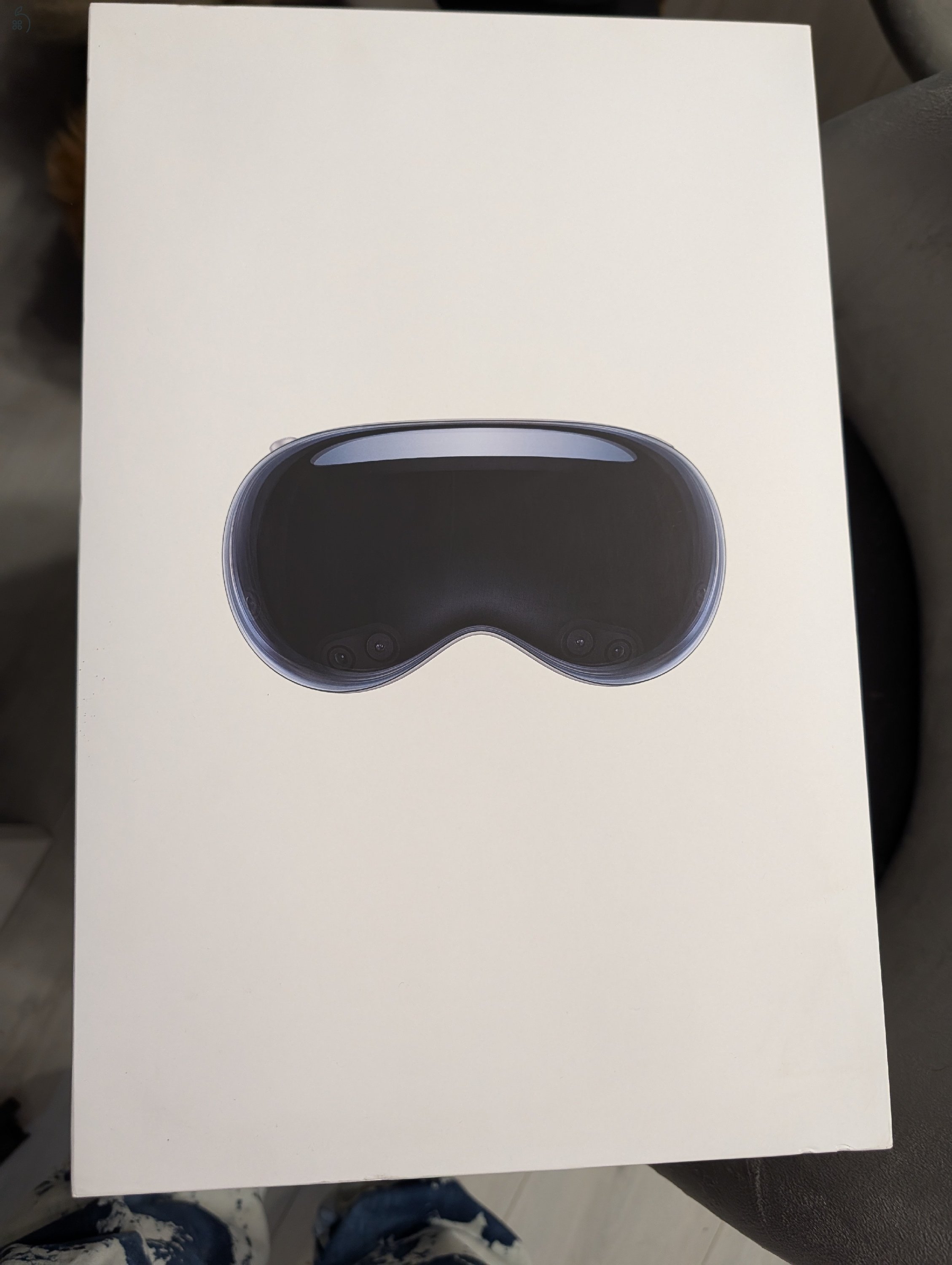 Apple Vision Pro - 256G + Travel Case 