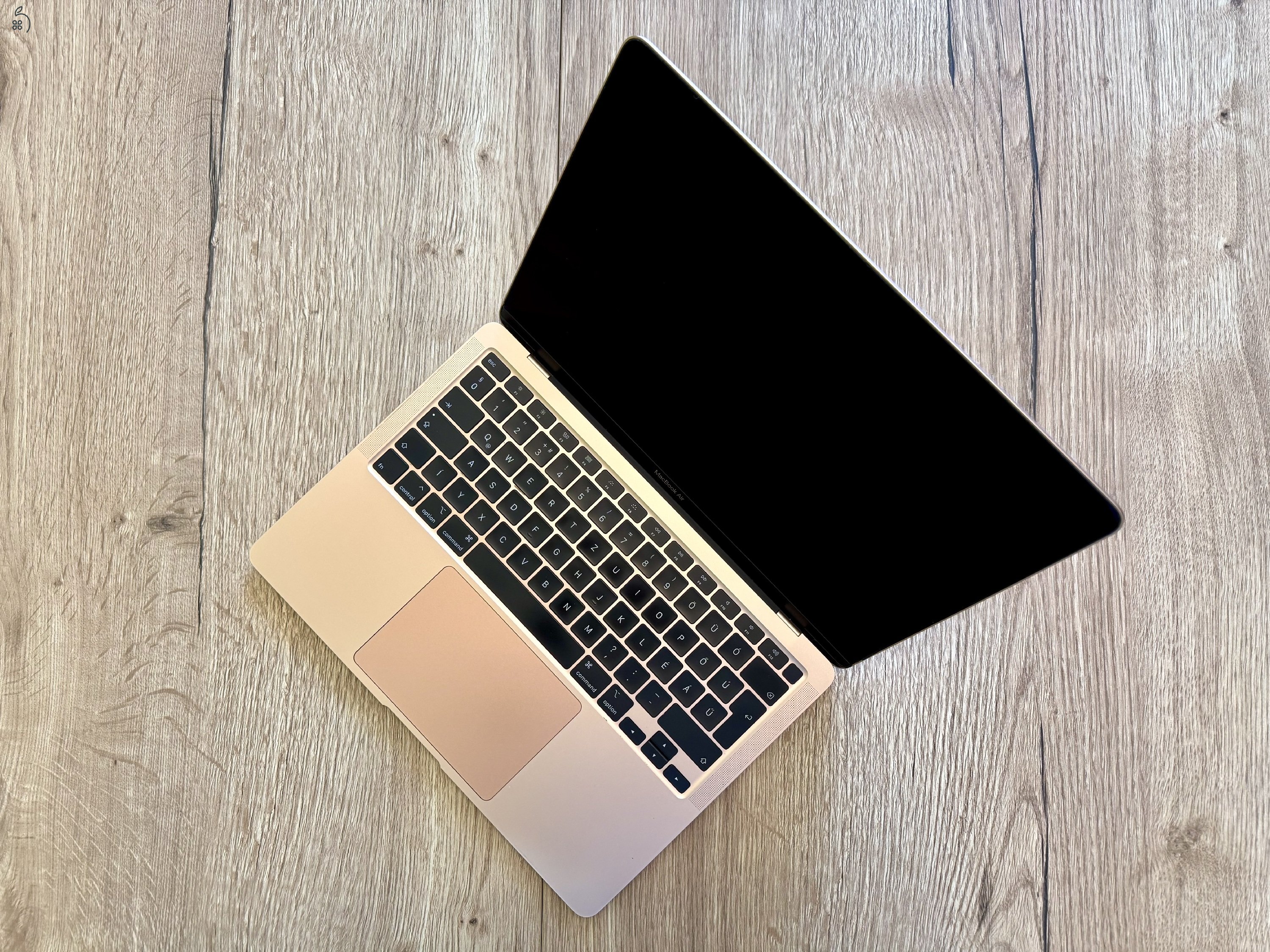 Hibás termék! MacBook Air (Retina, 13-inch, 2020)