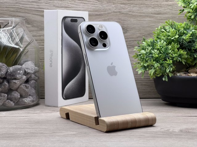 Hibátlan iPhone 15 Pro White Titanium 256GB 2 ÉV Garanciával Számlával 92% Akksi