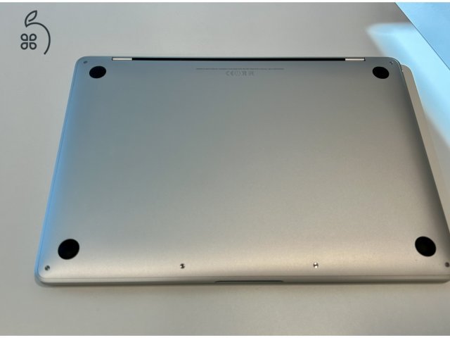 Karcmentes MacBook Pro 13 2016 Silver 256Gb