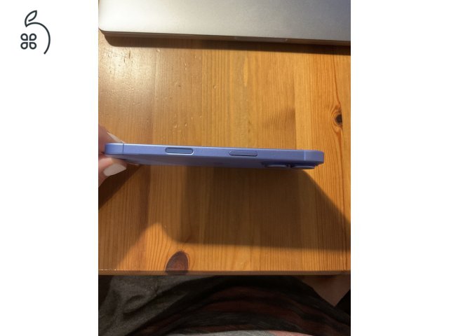 iPhone 16 256GB Ultramarin - újszerű állapot, garanciával 2025 decemberig