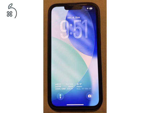 Újszerű fekete iPhone 14 128 GB eredeti kék Apple szilikon tokkal és zöld Nomad Sport tokkal