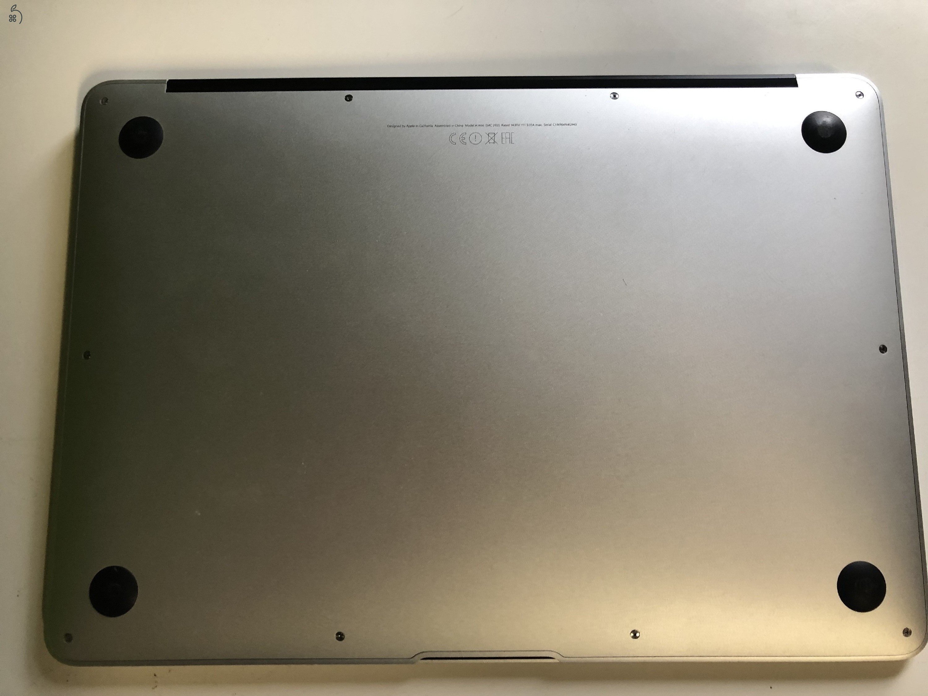 Lockkolt Macbook Alkatrésznek eladó