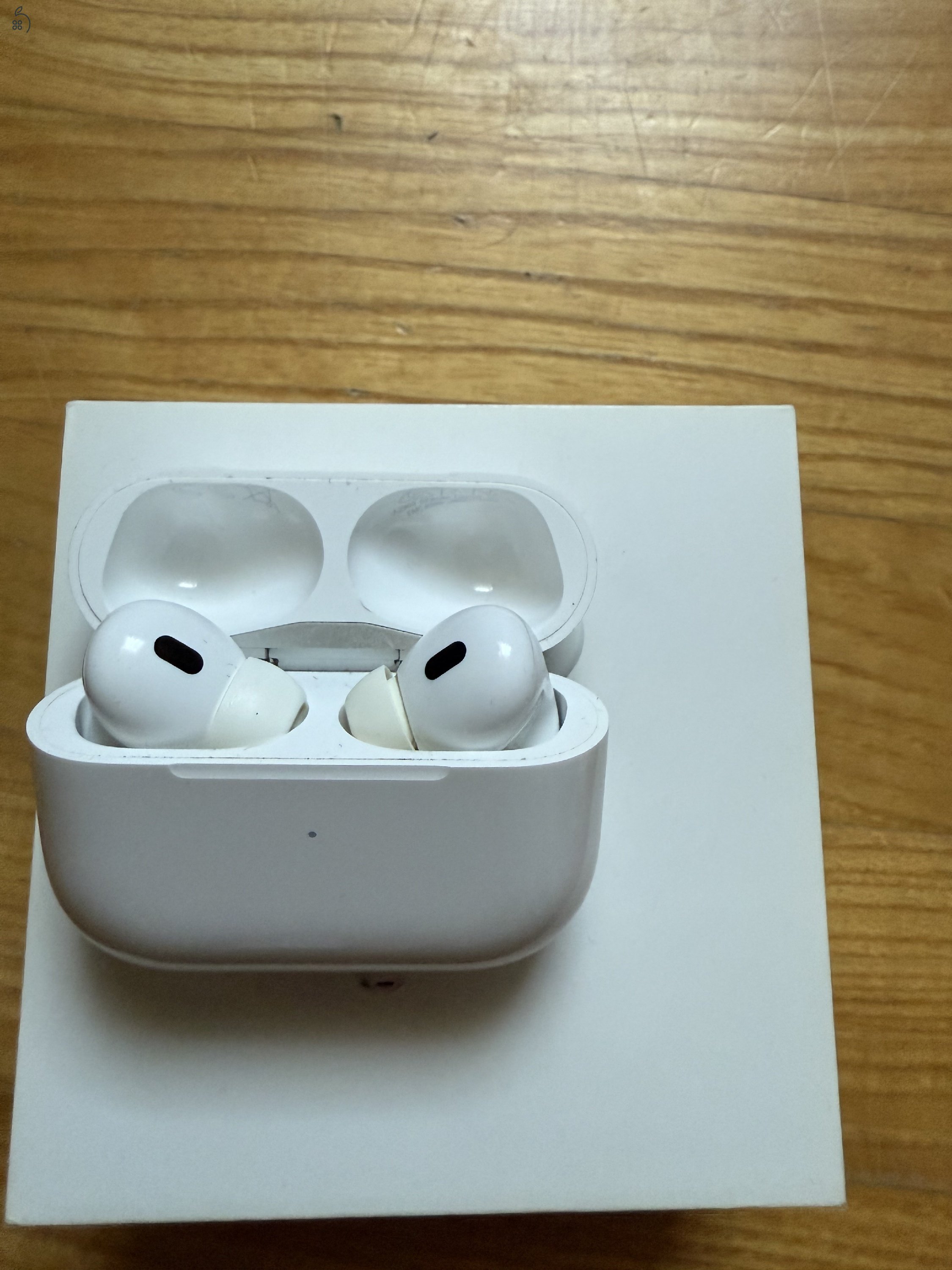 Aipods Pro 2 Magsafe töltővel
