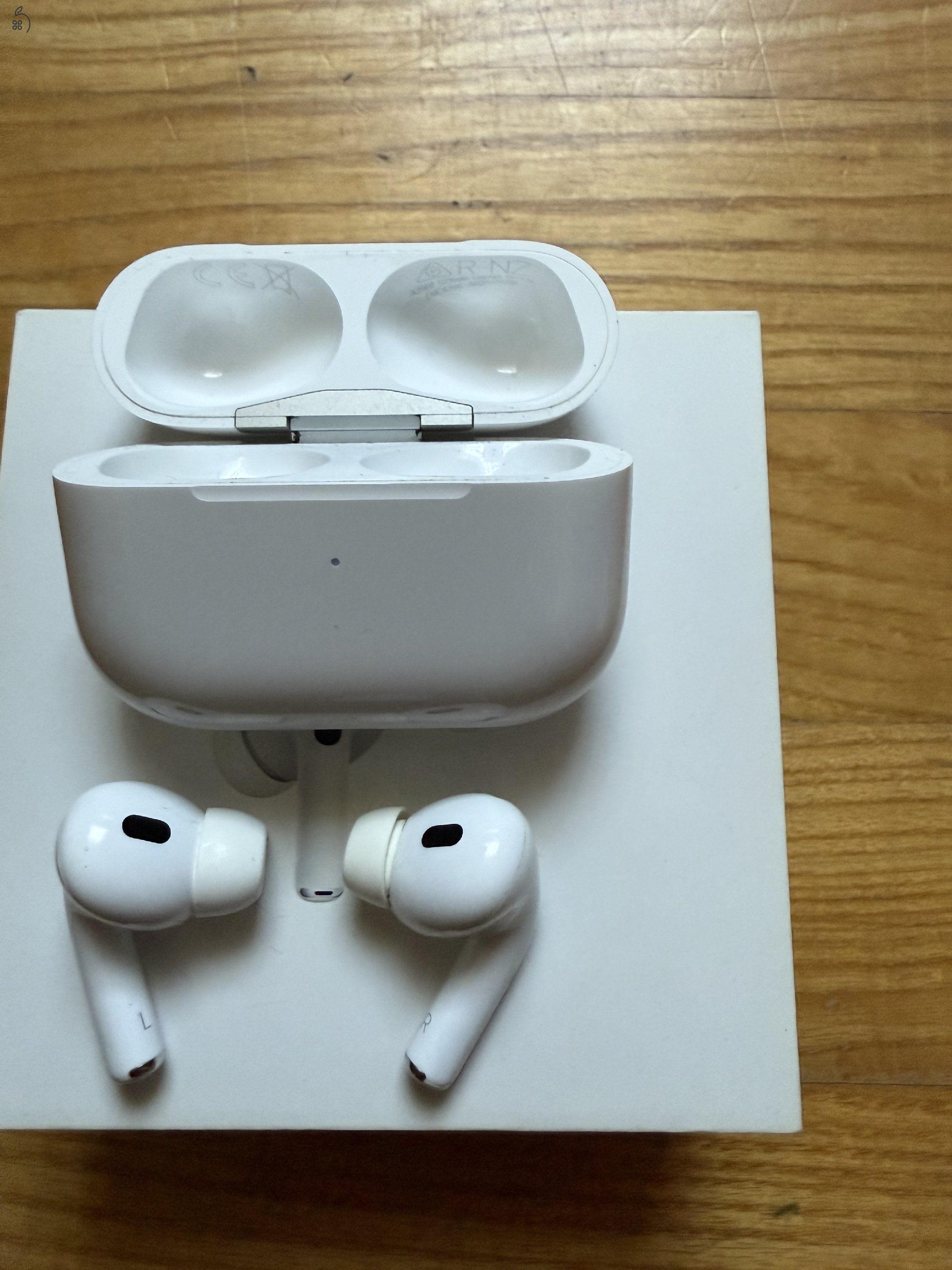 Aipods Pro 2 Magsafe töltővel