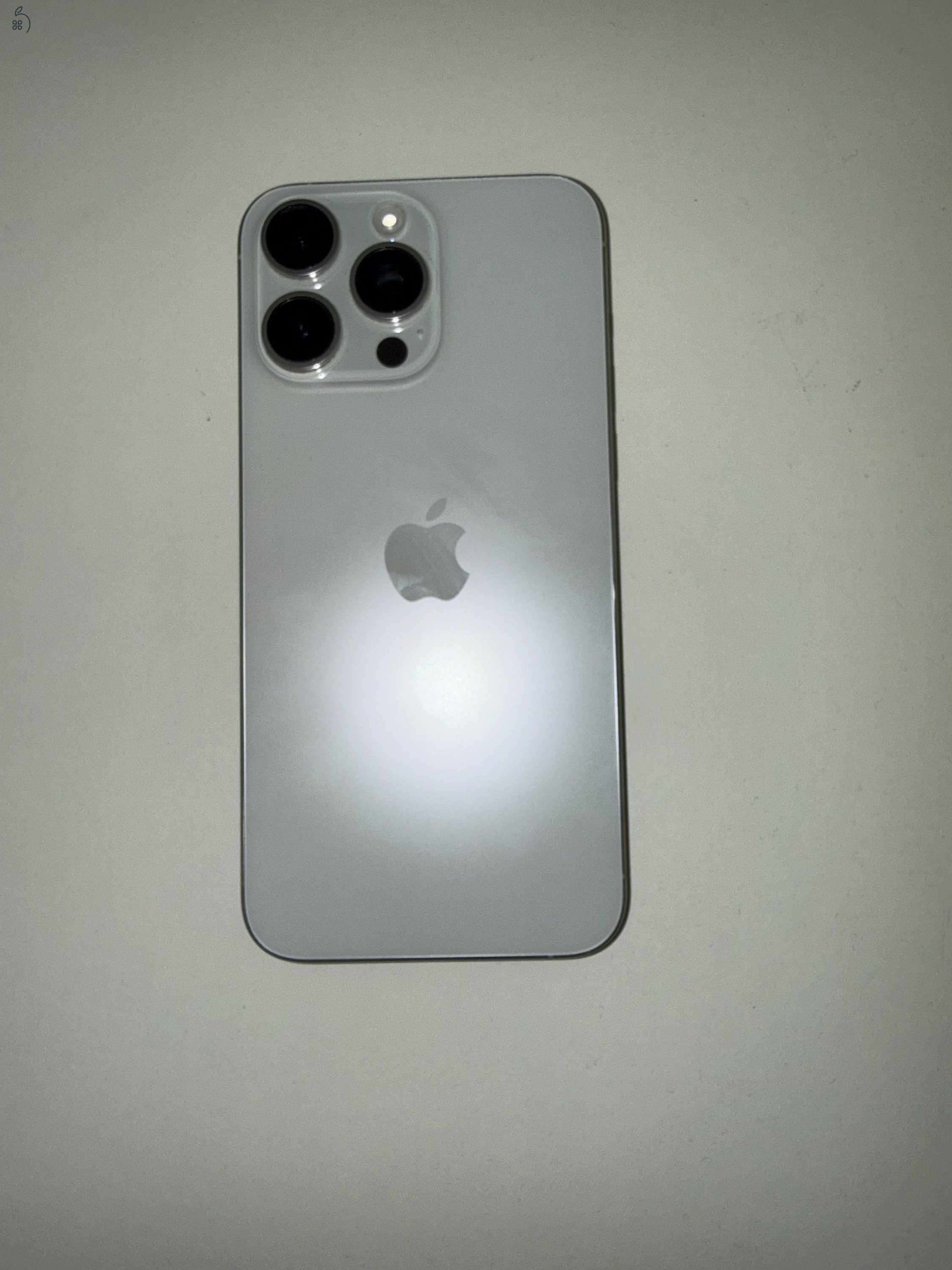 TARTOZÉKOKKAL ÚJSZERŰ iPhone 15 Pro Max 256gb