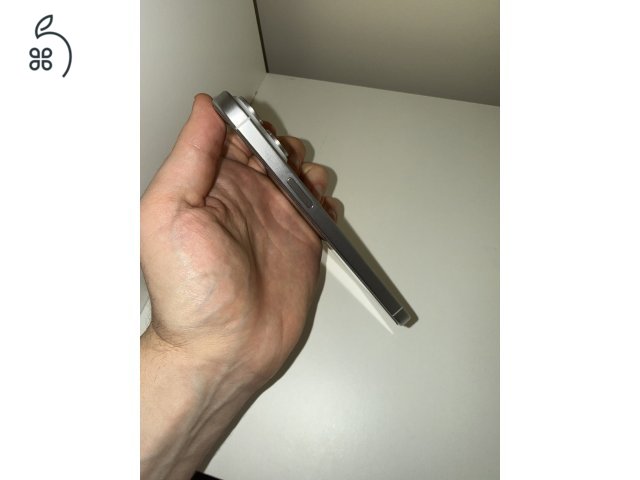 TARTOZÉKOKKAL ÚJSZERŰ iPhone 15 Pro Max 256gb