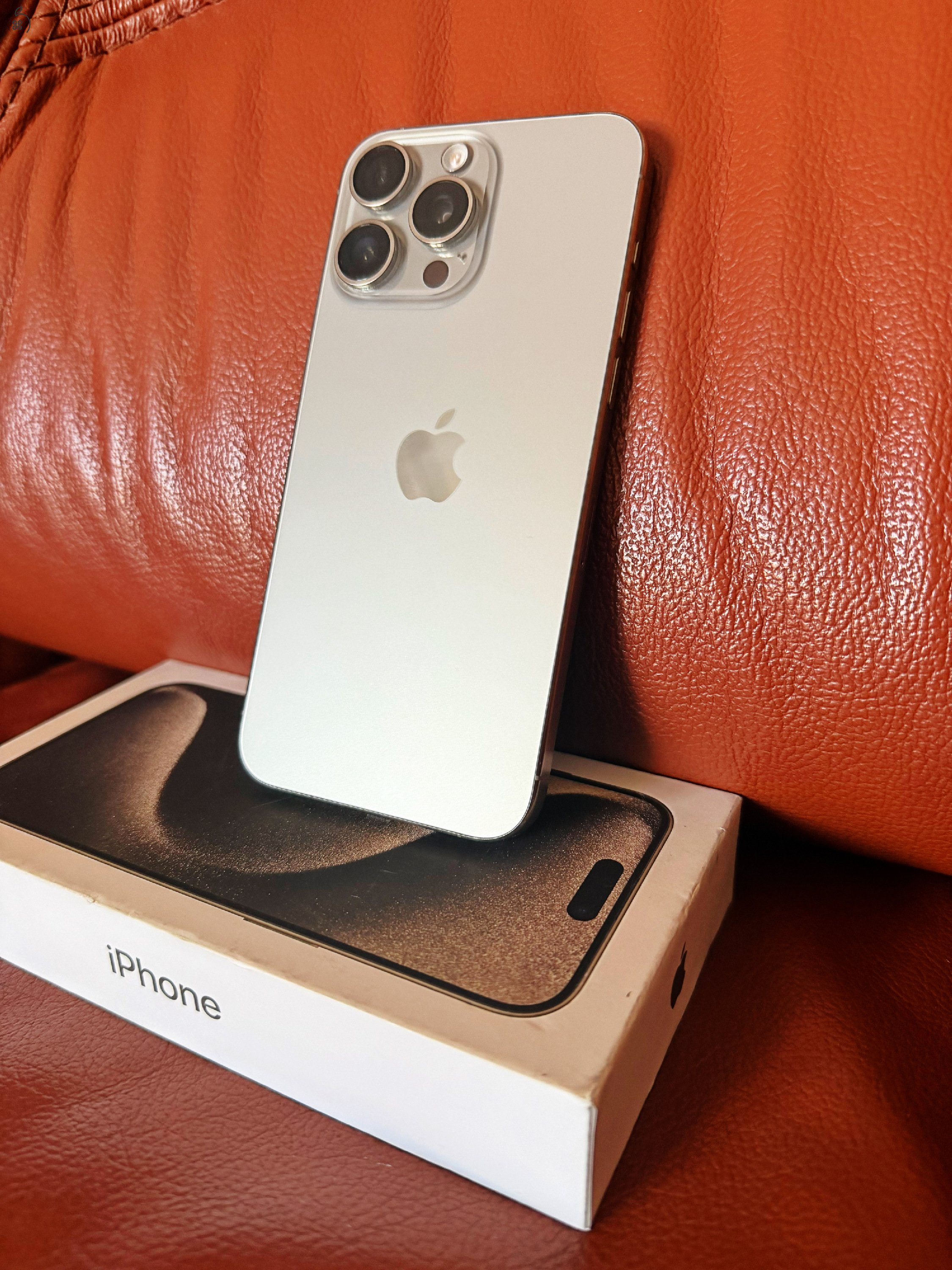 ELADÓ IPHONE 15 PRO MAX 256GB 1 ÉV GYÁRI GARANCIÁVAL! HIBÁTLAN, KACRMENTES ÁLLAPOTBAN