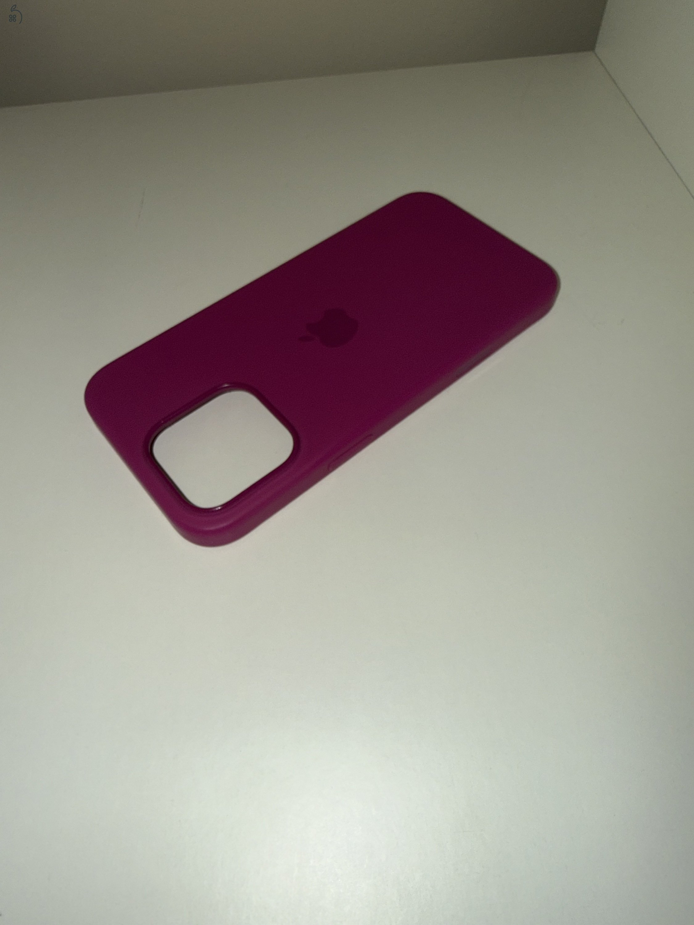 Iphone 16 pro max magsafe fukszialila tok