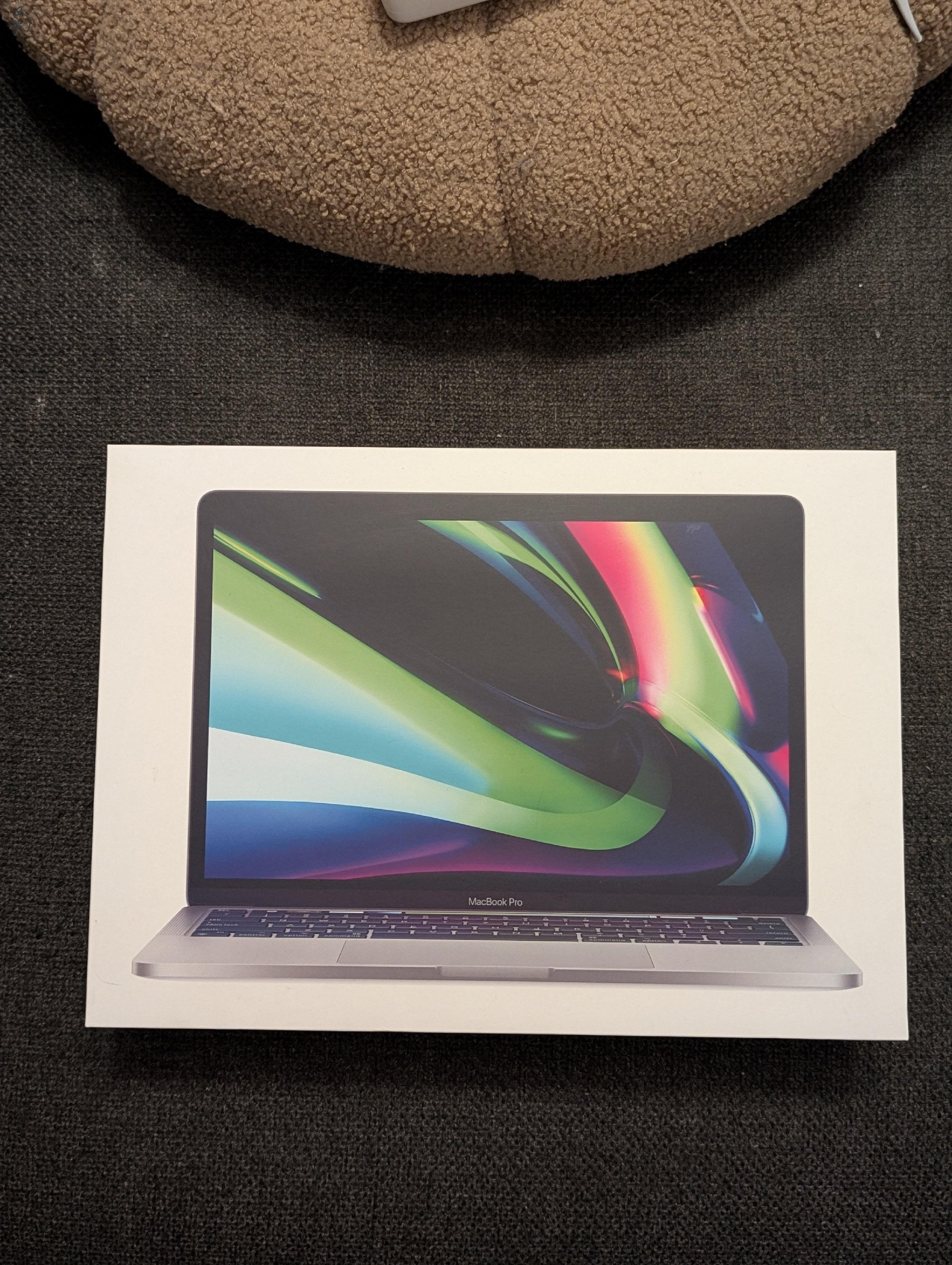MacBook Pro M1 96% akku, magyar